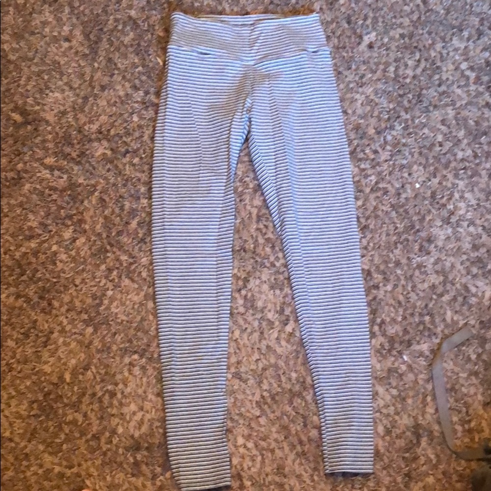 American Eagle NeverWorn Black White Grey Leggings
